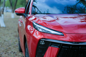 2026 नई कारों की उच्च गति और नई डिजाइन डोंगफेंग फोर्थिंग कार जीसीसी यूरो 5 so - Product Image 3