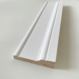 Plinthes décoratives en pin Radiata blanc apprêté, design moderne, pour appartements - Product Image 3
