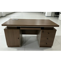 Bureau de direction avec tiroir épaissi, table de travail pour employés, chaise et bureau combinés, bureau moderne de luxe léger en PVC
