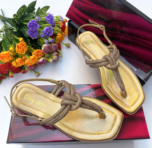 Olegshoes 2025 firmate da donna sandali piatti con cinturino a T traspiranti pantofole estive con tendenza alla moda per la primavera - Product Image 2