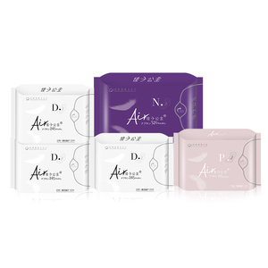 Ultra sottile di colore a doppia ala rilievo sanitario, <span class=keywords><strong>blu</strong></span> inchiostro stampato di garanzia della qualità in oro produttori sanitario tovaglioli di private label - Product Image 6