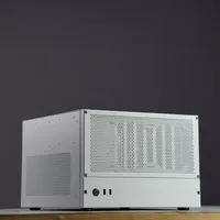 Casing Server NAS Metal Mid Tower 8 Bay ATX dengan Hot Swap, 7 Slot PCIe, dan Dukungan PSU ATX