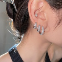 Pendientes de Aro Geométricos de Lujo Ligero para Mujer, de Aleación de Cobre con Aguja de Circonita Súper Brillante, Rodio 18K, de Alta Gama y Diseño Exclusivo