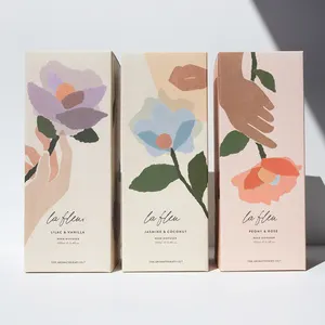 Eine Reihe von Verpackungsmotiven farbiger Blumentruck kosmetische quadratische Kerzen-Geschenkkartonpapierboxen
