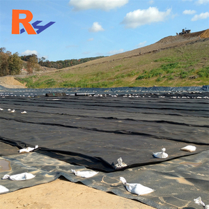 غشاء أرضي بلاستيكي أسود مضاد للتسرب ومقاوم للأشعة فوق البنفسجية من البولي إيثيلين عالي الكثافة لبرك تبخر الملح في مشروع بيرو - Product Image 2