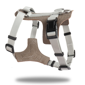 Chasseur d'extérieur Gilet de sport en PET sans traction <span class=keywords><strong>Harnais</strong></span> en cuir souple avec alligator à l'avant et à l'arrière <span class=keywords><strong>pour</strong></span> <span class=keywords><strong>chien</strong></span> - Product Image 1