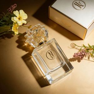 Bouteilles de parfum en verre personnalisées à faible MOQ avec bouchons à 15 dents, couvercles universels en verre de style pression pour bouteilles - Product Image 1