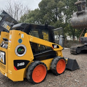 รถตักล้อยางขนาดเล็ก Caterpillar CAT 246C มือสอง รุ่น CAT246D ผลิตในญี่ปุ่น ราคาถูก ขาย - Product Image 2
