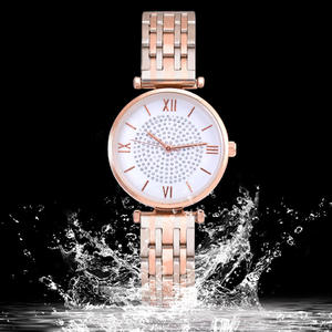 Vendita calda 2023 moda donna <span class=keywords><strong>orologi</strong></span> di lusso analogico cielo stellato strass signore magnete vestito braccialetto orologio - Product Image 2