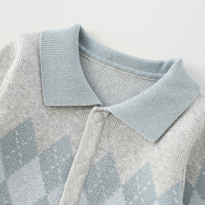 Combinaison pour bébé élégante et durable, confortable et de qualité supérieure, à motif argyle - Product Image 3