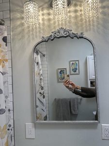 Gabinete de Baño con Marco Arqueado de Estilo <span class=keywords><strong>Barroco</strong></span> Francés, de Lujo, Antiguo, de 24x30 Pulgadas, con Espejo de Vanidad, Resistente al Agua, para Montar en la Pared - Product Image 1