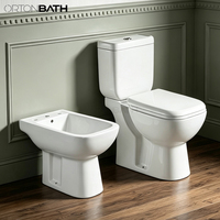 WC en céramique Ortonbath, deux pièces, à double chasse, à évacuation verticale (S-Trap), économie d'eau, design moderne pour usage hôtelier