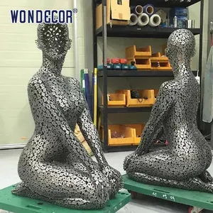 wonders Hot selling Modern outdoor classic life size stainless steel chain sculpture nude metal girl statue for home decor