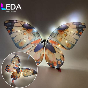 โดรนผีเสื้อ LEDA แบบชาร์จไฟได้ เหมาะสำหรับงานแต่งงาน งานปาร์ตี้ และการแสดงบนเวที - Product Image 1