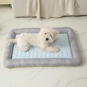Großhandel Sommer kühlung Pet Pad Ice Silk Hunde bett matte für kleine und mittlere Hunde & Katzen, atmungsaktive rutsch feste Haustier kühl matte - Product Image 6