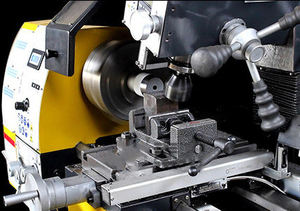 Mini Torno Mecánico Universal Multifunción, Torno Combinado para Metal, Máquina de Fresado y Taladrado - Product Image 1