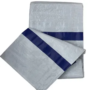 Triệu PE sọc bạt Bạc Tarp với dải gia cố màu đen chống rách với bảo hiểm hàng hóa xe tải