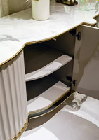 Meuble d'appoint moderne de luxe, console de rangement géométrique irrégulière, pieds en cristal, bois écologique, buffet de salle à manger beige