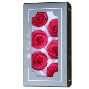 Una bella scatola regalo a sorpresa con testa di fiore artificiale e fiori decorativi romantici e bella rosa immortale fatta a mano - Product Image 4