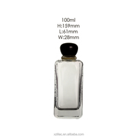Flacon de parfum en verre rectangulaire transparent de luxe à base épaisse, avec bouchon décoratif noir brillant, bouchon personnalisé et coffret cadeau