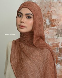 Novo e Moderno 2025 Lenço/Xale Básico Liso com Costura Precisa para Meninas, Hijab Étnico Muçulmano de Viscose Tecida e Modal, Malásia - Product Image 2