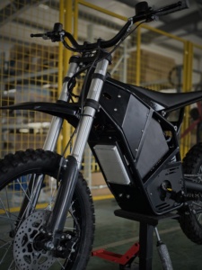 Venta Directa de Fábrica 2026 Popular MD-2X Moto de Cross Eléctrica de Una Velocidad Batería de Litio 72V 40Ah Motor Central Sin Escobillas 8000W - Product Image 4