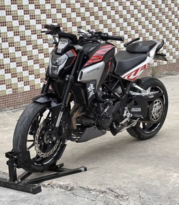 Motocicleta KOVE <span class=keywords><strong>Cobra</strong></span> 321R de 321cc, Bicilíndrica, Refrigerada por Agua, con ABS de Doble Canal y TCS, Ideal para Desplazamientos Urbanos - Product Image 3