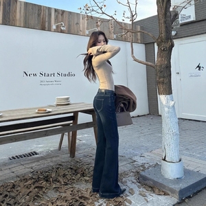 Jeans de Cintura Alta y Corte Ajustado para Mujer - Pantalones de Mezclilla Elástica Azul Oscuro con Lavado Vintage, Ideales para la Oficina y Uso Casual - Product Image 4