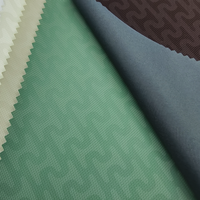 Tissu tricoté en pongé mat 100 % polyester ultra-fin enduit PU 75D Ripstop, imperméable et respirant, pour vestes d'hiver d'extérieur