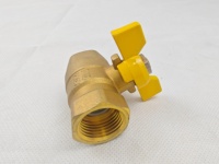 Válvula de Mariposa de Latón Forjado Niquelado de Alta Resistencia DN15 con Roscas Hembra BSP/NPT, OEM Disponible, Diseñada para Control de Agua