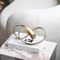 Lumière européenne luxe irrégulière décoration de la maison décoration de bureau abstrait métal noué ornement
