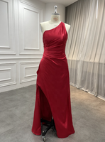 Beliebte Ballkleider für Mädchen, einseitig schulterfrei, ärmellos, seitlich geschlitzt, schlicht, einfarbig rot, bodenlang, Abendkleid