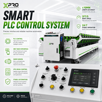 Machine de découpe et d'enroulement de tapis industriels 4880MM 4KW avec enroulement automatique et contrôle PLC pour l'installation de gazon artificiel