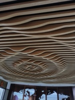 Plafond décoratif intérieur en métal aluminium, plafond artistique ondulé, faux plafond décoratif, grain de bois