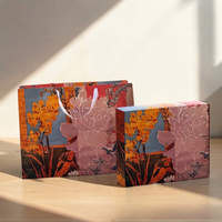 Boîte d'expédition rigide de luxe personnalisée avec logo en feuille d'or rose et design dégradé pour l'image de marque e-commerce haut de gamme et les cadeaux