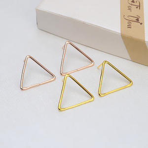 ต่างหูแฟชั่น Wenchi S925 เงินแท้ รูปสามเหลี่ยม 3 เม็ด ประดับมุก 4-4.5 มม. สำหรับทำเครื่องประดับ DIY รุ่น 1088 - Product Image 2