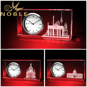 Horloge de table en cristal Souvenirs de voyage Ornements Porte de Brandebourg Allemagne Horloges en verre avec gravure laser 3D - Product Image 6