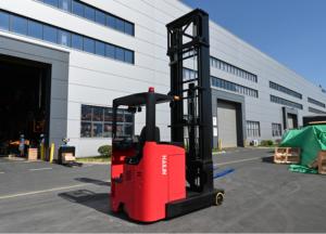 Chariot élévateur à flèche avec siège, moteur AC, pour entrepôt, certifié CE ISO, expédition sous 10 jours - Product Image 3