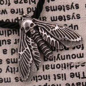 <span class=keywords><strong>Mort</strong></span> Tête Crâne <span class=keywords><strong>Papillon</strong></span> <span class=keywords><strong>Papillon</strong></span> Pendentif collier Pour Homme En Acier Inoxydable Punk bon détail Animal Bijoux - Product Image 6