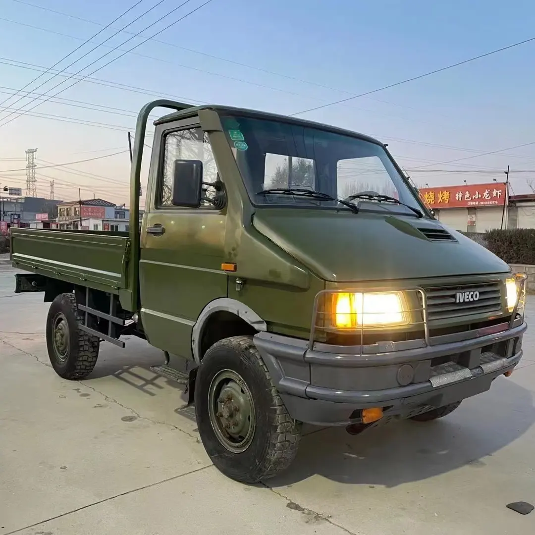 Fuoristrada 4x4 IVECO modello Diesel per camion da carico automatico manuale in vendita