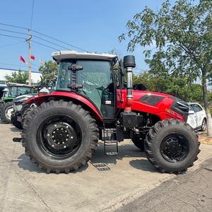 <span class=keywords><strong>Tracteur</strong></span> agricole 4x4 de 180 CV avec chargeur frontal - Product Image 3