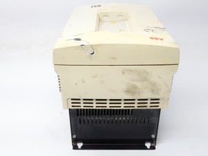 ACS601-0016-5-000B1200800 380-500VAC 18/15A Variateur de fréquence ACS600 PLC – Expertise technique approfondie et approvisionnement en profondeur - Product Image 4