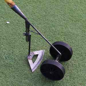 เครื่องมือกำจัดวัชพืชในสวน ทำจากเหล็กกล้าคาร์บอน ตีขึ้นรูปด้วยการตีเหล็ก ใช้สำหรับงานเกษตรกรรม ขุดดิน จอบ 2 ล้อ 3 in 1 จอบมือสำหรับทำฟาร์ม - Product Image 6