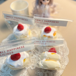 Jouet anti-stress à presser en TPR, mini simulation de fraise soufflée Mochi, à récupération lente, pour enfants - Vente chaude - Product Image 3