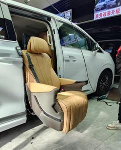 เก้าอี้เคลื่อนที่ในรถยนต์ YLD MPV พร้อมระบบยกแ<span class=keywords><strong>ล</strong></span>ะหมุนได้ รองรับการเชื่อมต่อเข้ากับรถเข็นคนพิการ - Product Image 6