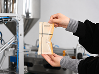 Machine automatique VFFS sans fuite pour sachets et films de 320 mm de largeur, haute précision, pour miel, sauce, huile, jus, shampoing
