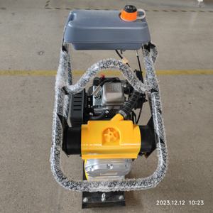Pilonneuse à moteur thermique pour compactage routier - Product Image 4