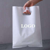 Sacs Personnalisés avec Logo en Plastique Imperméable, Sac de Shopping Rose de Luxe Imprimé Découpé avec Poignée pour Vente au Détail