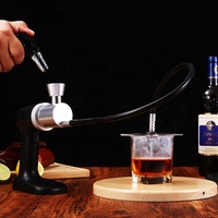 Fumeur à cocktails avec couvercle en dôme et copeaux de bois |   Pistolet à fumée portable pour aliments et boissons électriques |   Machine à fumer d'intérieur et d'extérieur