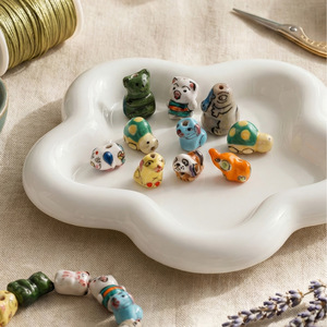 Cuentas de cerámica con forma de animales, formas mixtas pintadas para hacer pulseras, accesorios de joyería DIY - Product Image 4